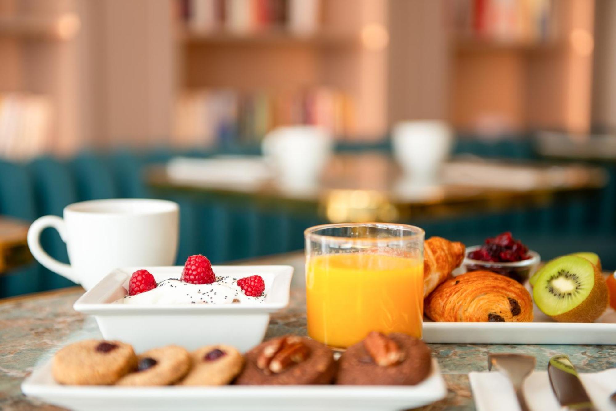 Hotel Mercure Pigalle Sacre Coeur Paris